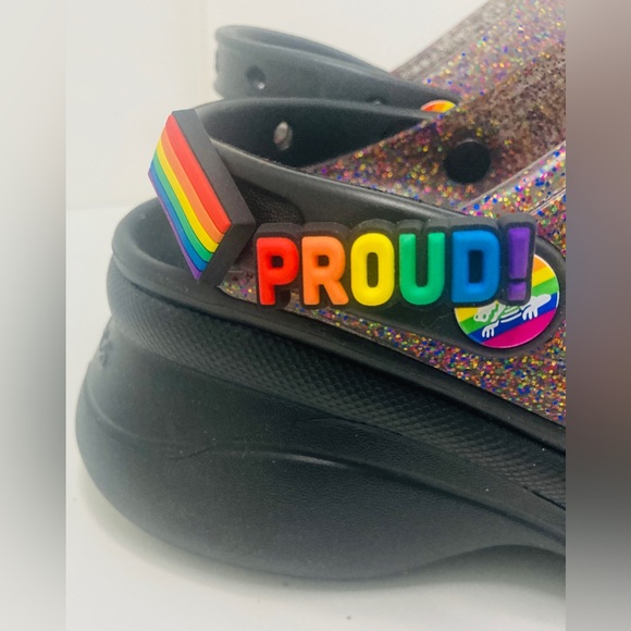 CROCS Pride Classic Bae Platforms - SZ 7 - NWOT! - Picture 5 of 5
